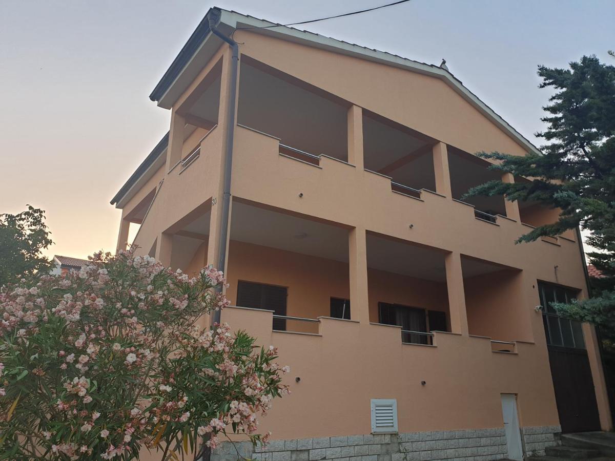 Apartmani Desnica Krusevo  Exterior photo